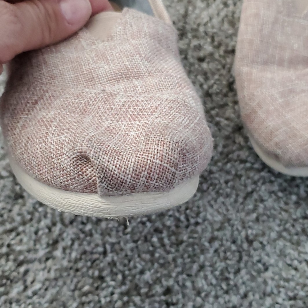 Toms - Beige with shiny thread - Size 8 - Picture 3 of 6